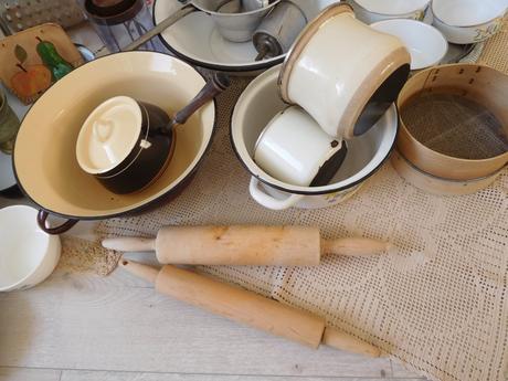 Smaltované na chalupu-do kuchyne,