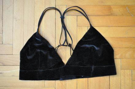 Dámska sexy podprsenka veľkosti m/l, m