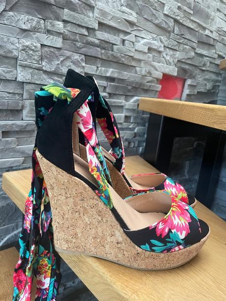 Ovinovacie sandalky tina & co, 40