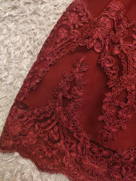 Spoločenské šaty, 34