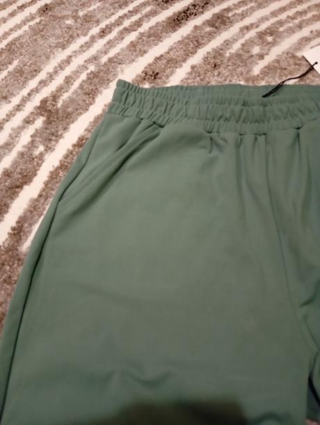 Dámske tepláky 38, 38