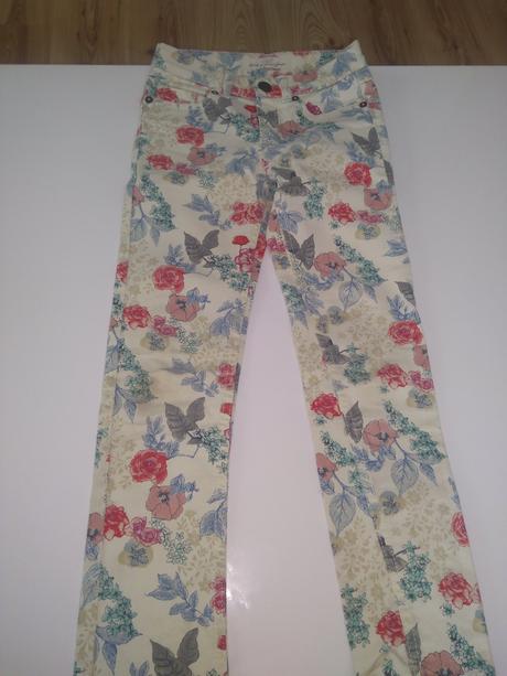 Kvetinové rifle, h&m,122