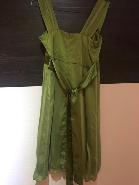 Spoločenské šaty, 36