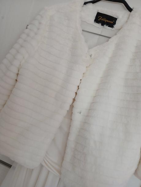 Slávnostné šaty, s