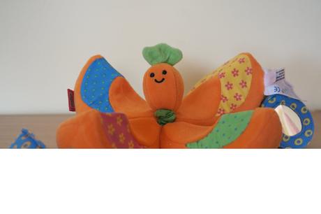 Hračka na zavesenie pomarančový ozzie, 