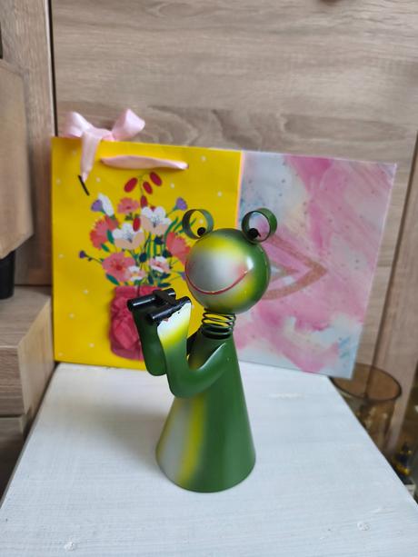 Dekorácia plechová žabka, 