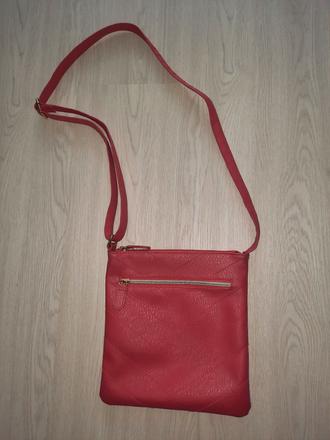 Červená crossbody kabelka, avon