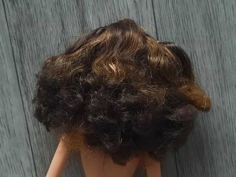 Barbie teresa fashion fever s náhrdelníkom 2005, 