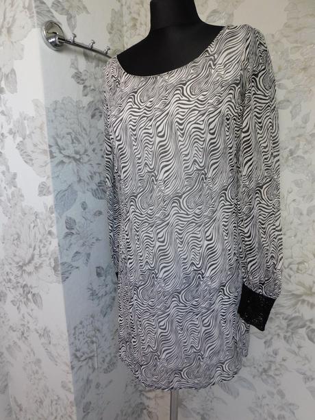 Kvalitne pekne saty na slavnost, 36