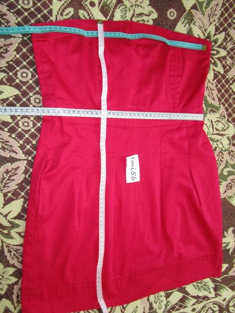 2559. červené šaty, terranova,l