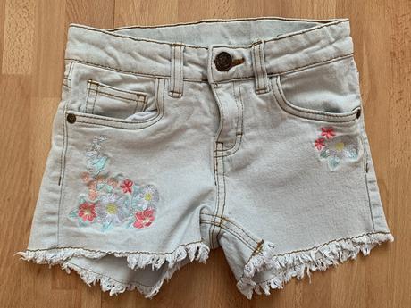 Yfk rifľové kraťasy, 134