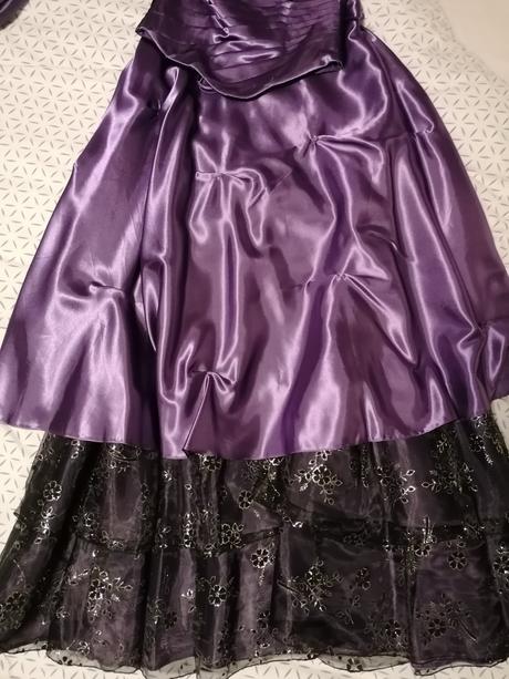 Spoločenské šaty, 38