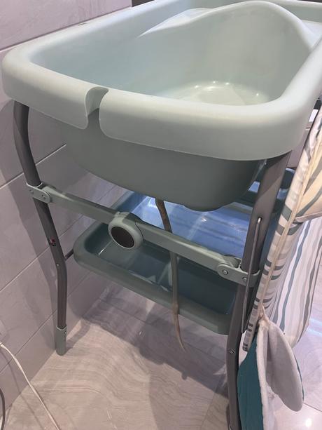 Prebaľovací pult s vaničkou chicco,