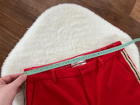 Červené elegantné nohavice, s