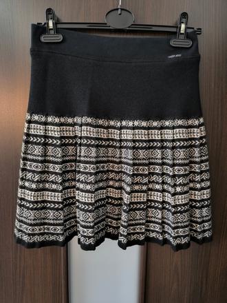 Dámska zimná sukňa, s