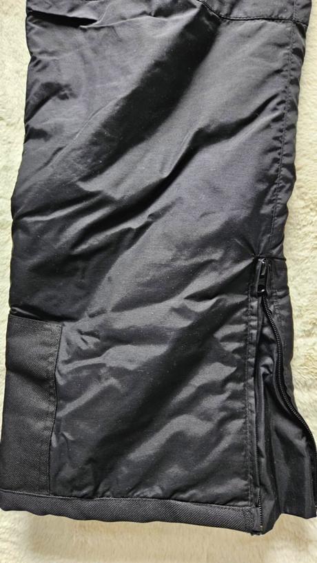 Dámske nohavice (oteplovačky) pre zimné športy, m