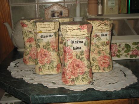 Dózy na skladovanie potravín, 