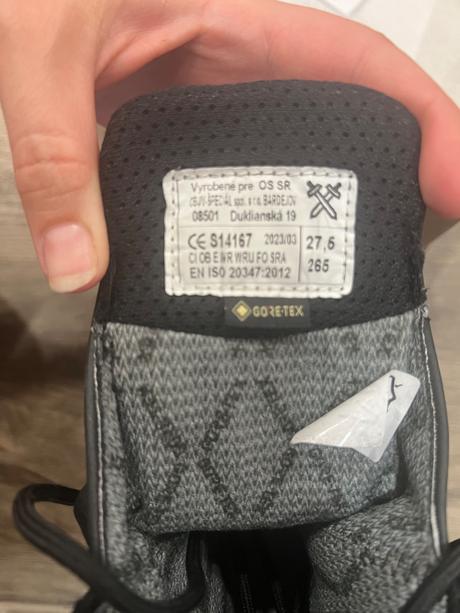 Vojenske kanady goretex, 41
