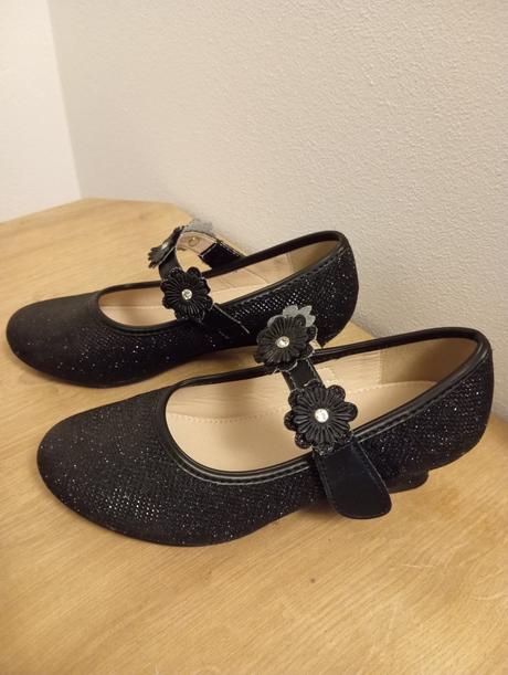 Sandálky, graceland,31