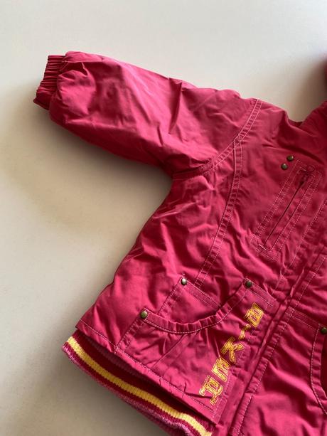 Vetrovka s motýlikom - top, 86