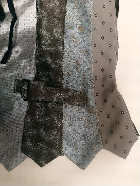 Karnevalová vesta strieborná, misto seta, xs,