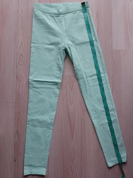 Džeginsy, legínové nohavice, 158