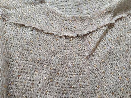 Elegantný oversize svetrík, 