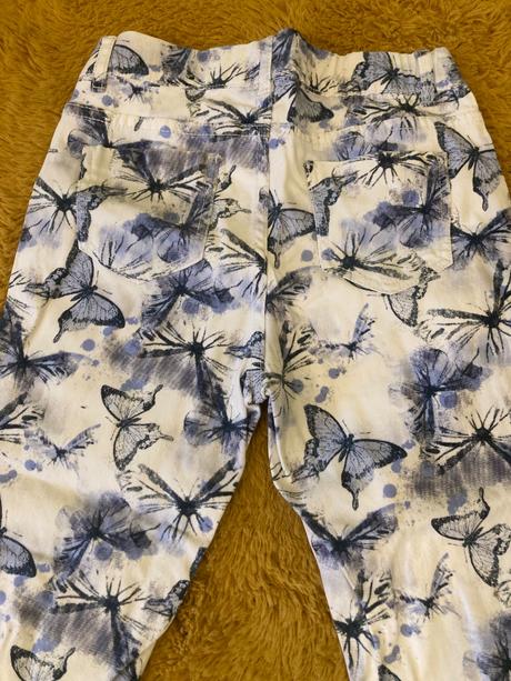 Legíny, calzedonia,152