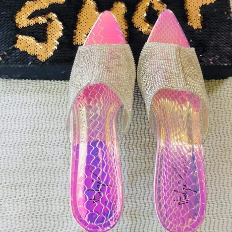 Strieborné šľapky, 37