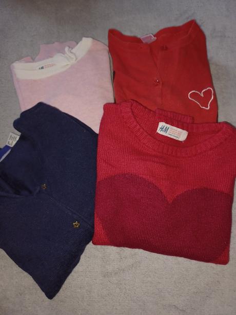 Sveter tenký 4ks 110/116 cena spolu 2.50 eur, h&m,116