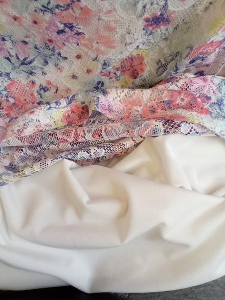 Kvetované šaty, bonprix,40