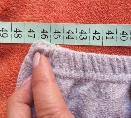 Šedé tenké legíny, s