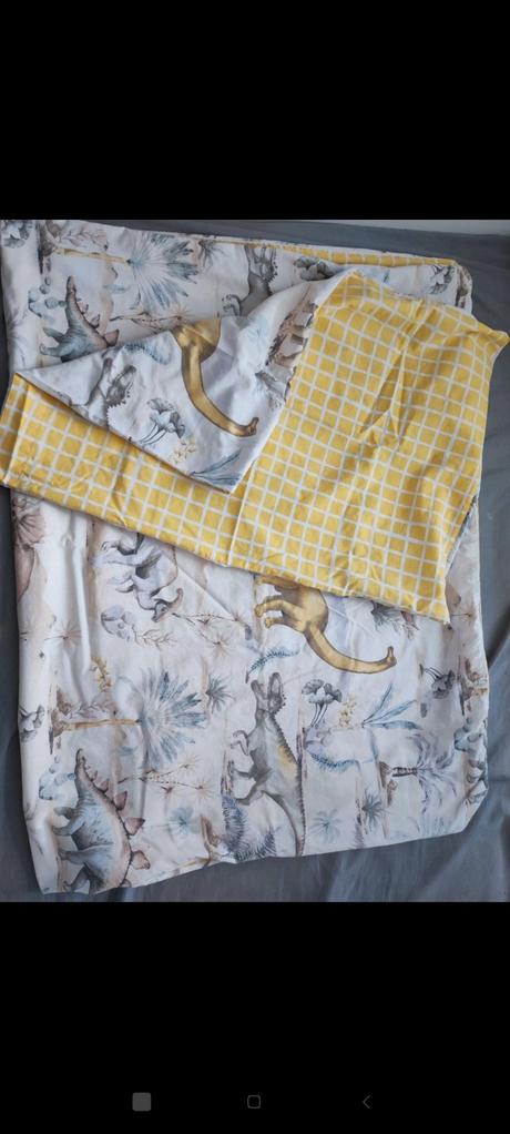 Návliečky s dinosaurami, 