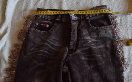 Menčestrové nohavice, 128