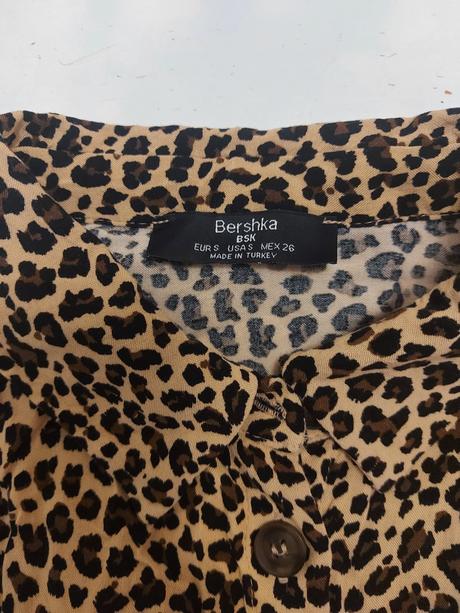 Crop blúzka, bershka,s