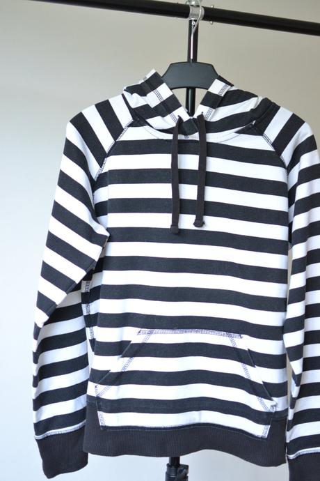 Čierno-biela mikina m, m