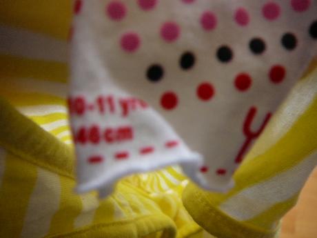 Dievcensky kratky overal, 146