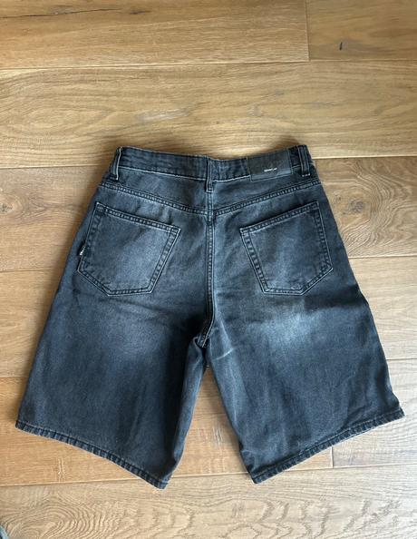 Šortky zn. cropp baggy, 30