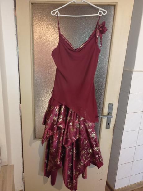 Spoločenské šaty bordova /vínová farba -, 46