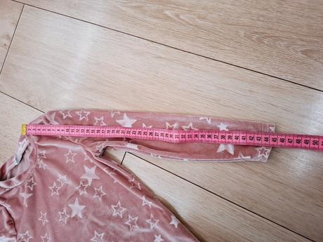 Trblietavé tričko, 110