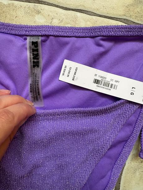 Lila trblietavé plavkové nohavičky vs, victoria's secret,l