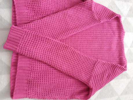 Tmavoruzovy hrubsi dievcensky sveter, benetton,128