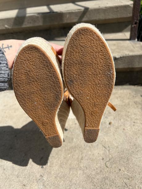 Sandále na klinovom opätku, 38