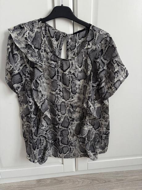 Bluzka s hadim vzorom, m / s