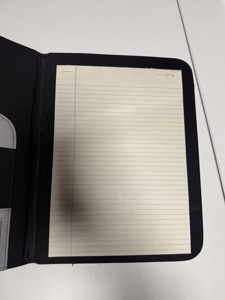 Konferenčné puzdro na dokumenty, 