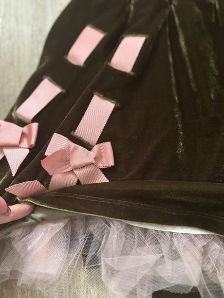 Sukňovy komplet, 140