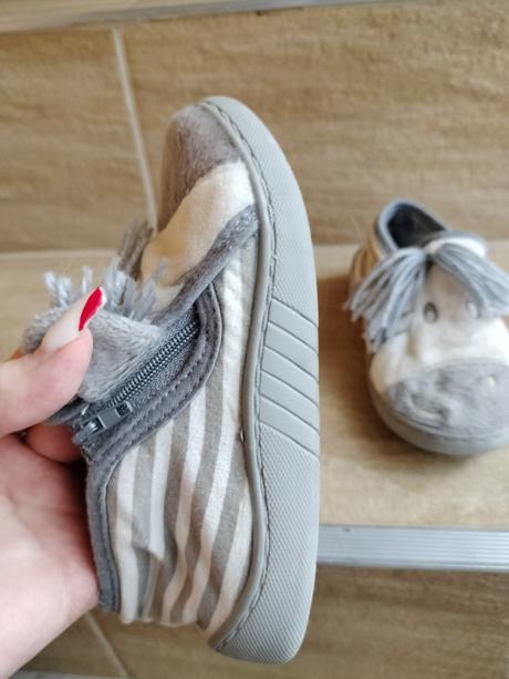 Zebra zateplené papuče, 28