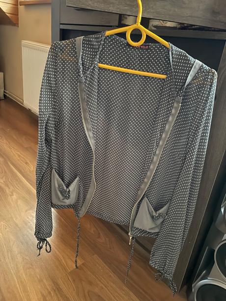 Blúzka s kapucňou, m