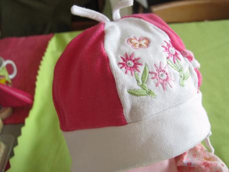 2ks bavlnené prechodné čiapočky, 74