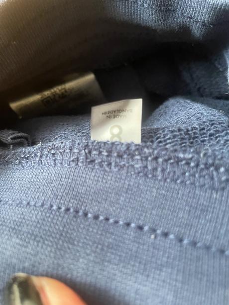 Tepláky guess 128 na cca8 rokov, guess,128